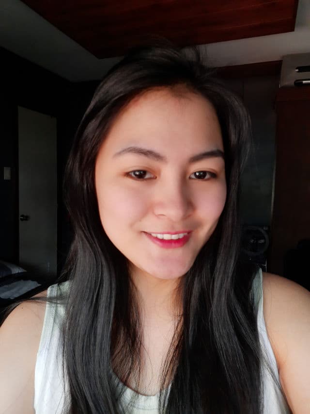 Olay Natural White Light w​/​ UV Protection Whitening Cream review photo by Wheng