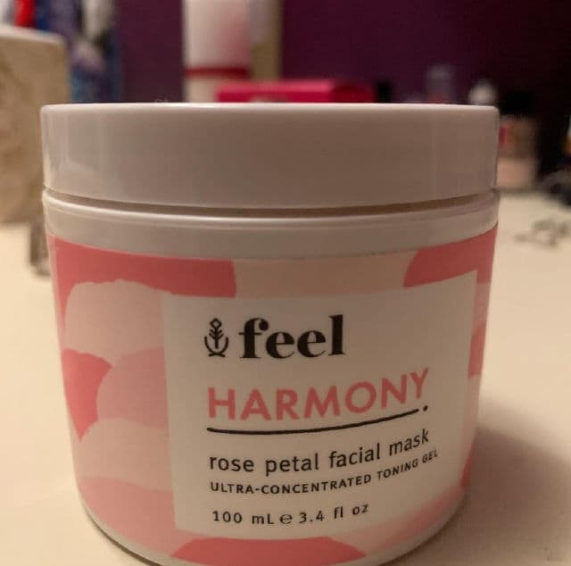 Feel Harmony Rose Petals Facial Mask review photo by Willowbeauty13
