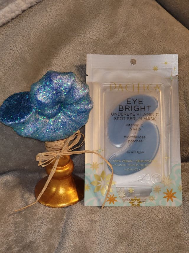 Pacifica Eye Bright Undereye Vitamin C Spot Serum Mask review photo by WingedMonkeyQueen
