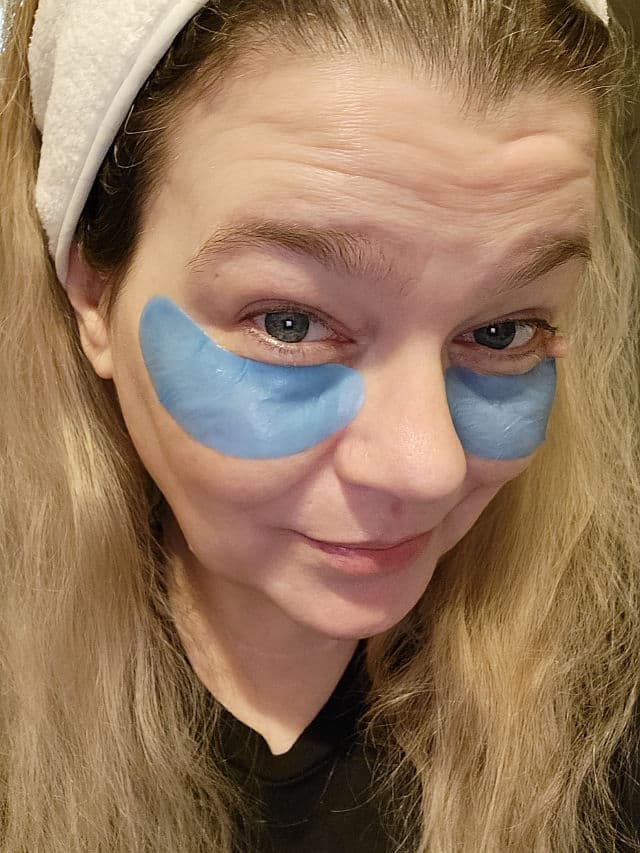 Pacifica Eye Bright Undereye Vitamin C Spot Serum Mask review photo by WingedMonkeyQueen