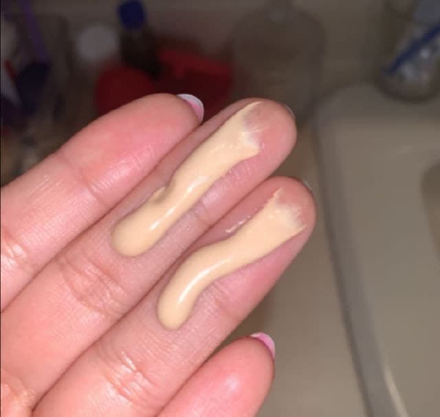 Supergoop! Glowscreen Sunscreen SPF 40 review photo by Xerxex