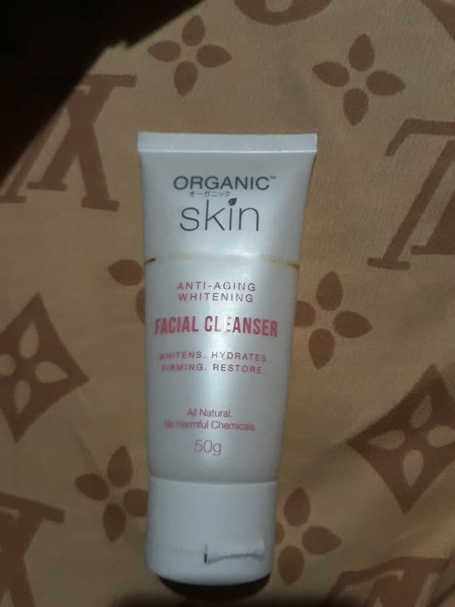 Organic Skin Japan Anti-Acne Whitening Facial Cleanser  review photo by YeppeoBitch
