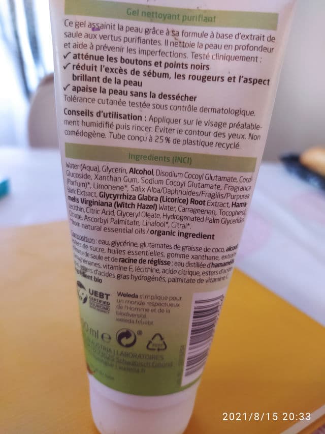 Weleda Purifying Gel Cleanser review photo by Yeyepearl