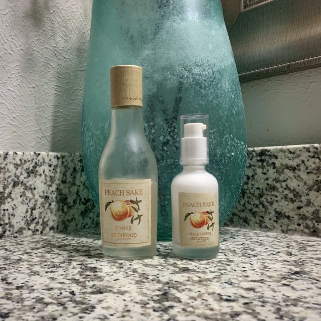 SKINFOOD Peach Sake Pore Serum review photo by Yinlunaa