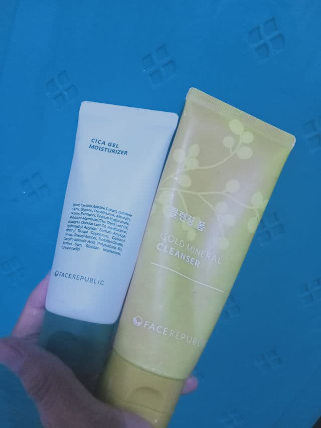 Face Republic Gold Mineral Cleanser review photo by Yseol