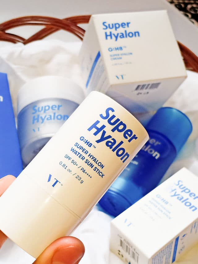 VT COSMETICS Super Hyalon Water Sun Stick SPF50+ PA++++ review photo by Marryyam
