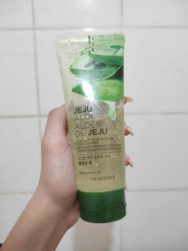 THE FACE SHOP Jeju Aloe Fresh Soothing Foam Cleanser review photo by Zenister