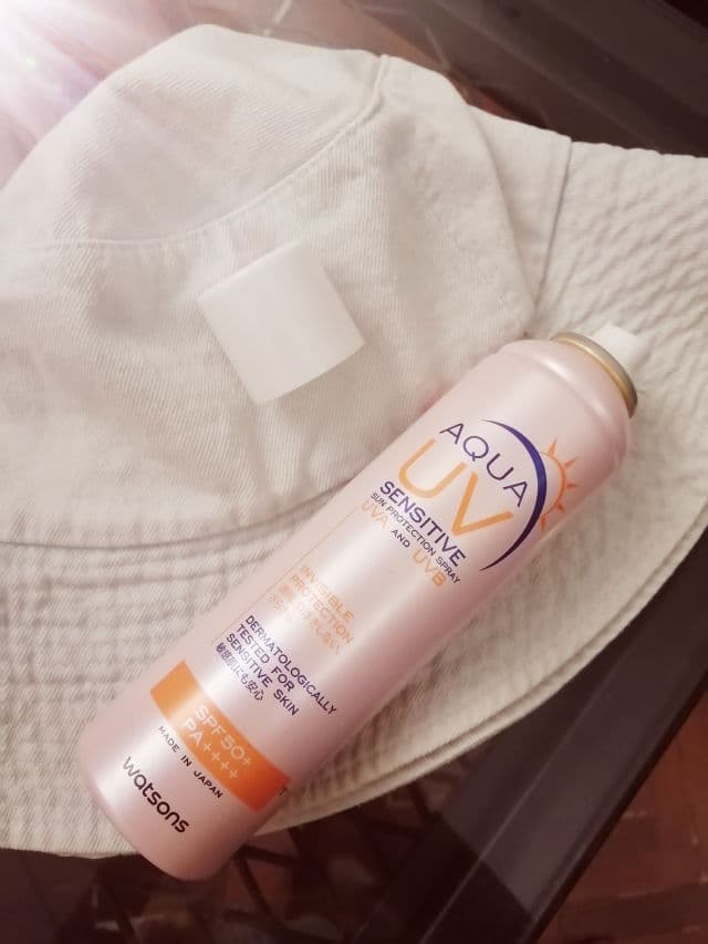 Watsons Aqua UV Sensitive Sun Protection Spray UVA and UVB review photo by Masktery