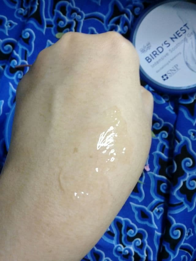 SNP Bird’s Nest Soothing Gel review photo by Zulfaa