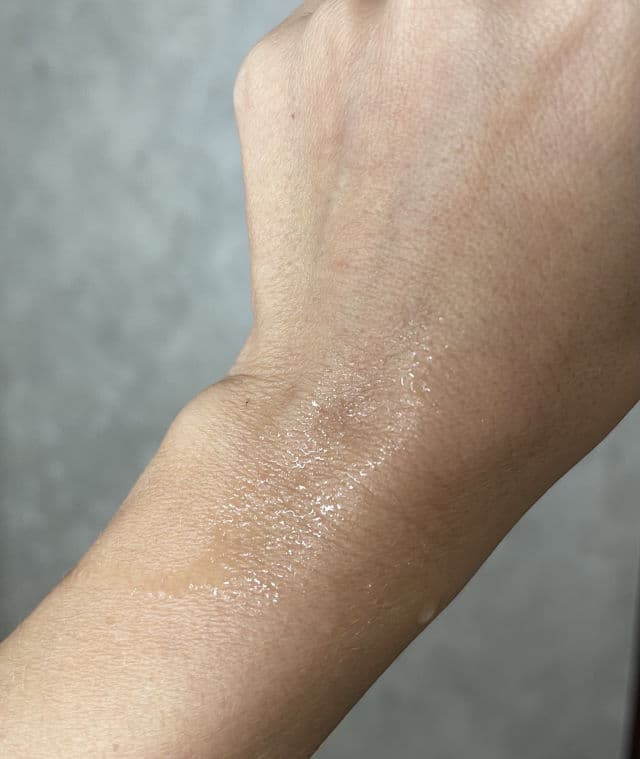 VT COSMETICS Glycolic Reedle Shot Head to Toe Mist review photo by millyhas