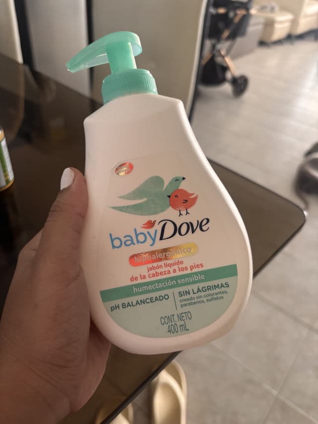 Dove Sensitive Moisture Hair To Toe Baby Wash review photo by alejaugc