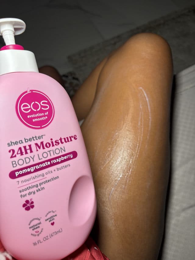 Eos Pomegranate Raspberry Body Lotion review photo by samnikos