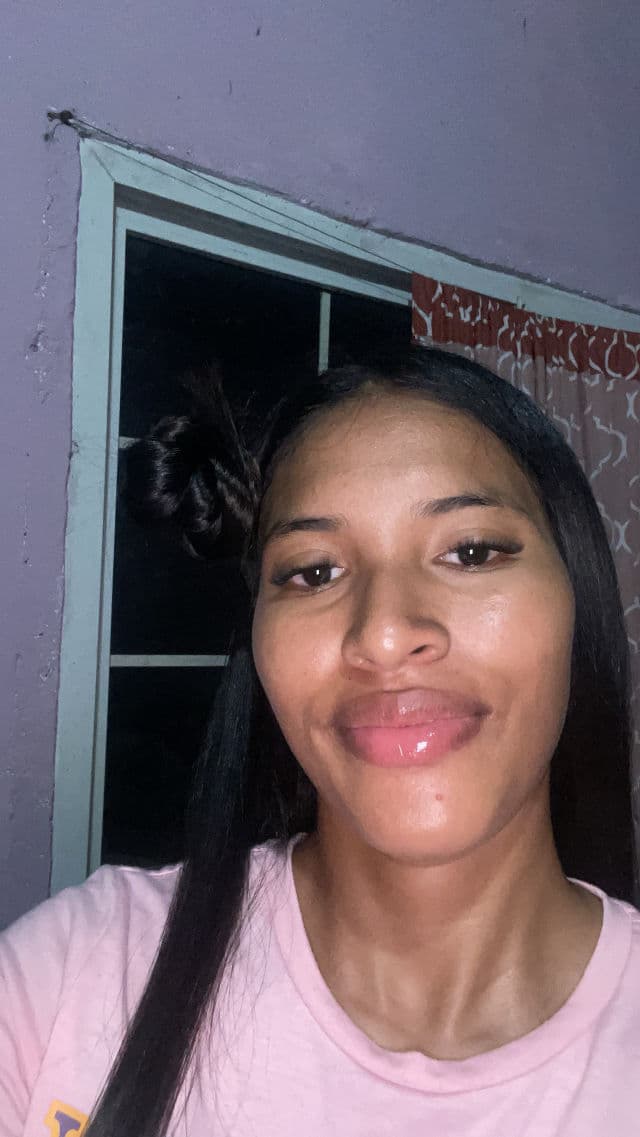 Catrice 040 Neutral Hazel review photo by gabyitzell