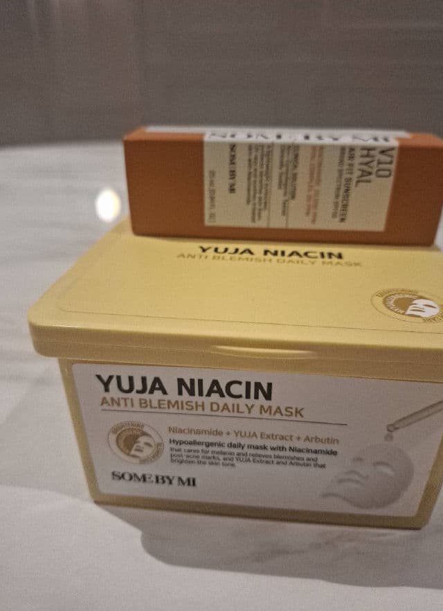 Some By Mi V10 Hyal Antioxidant Sunscreen SPF50+ PA++++ review photo by Mehwishah
