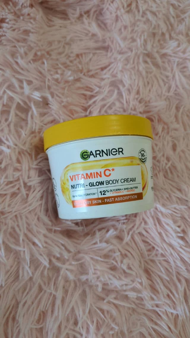 Garnier Body Superfood Nutri Glow Body Cream Vitamin C + Mango review photo by Obikels
