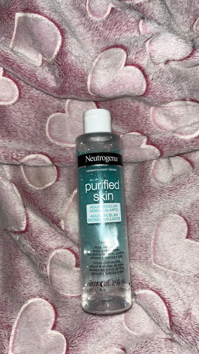 Neutrogena Purified Skin Agua Micelar Desmaquillante review photo by almaagz
