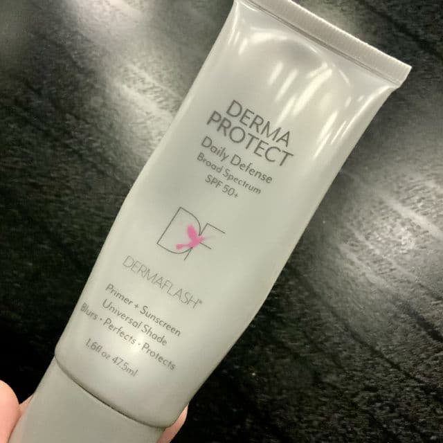 DERMAFLASH Daily Defense Broad Spectrum SPF 50+ review photo by abc1111