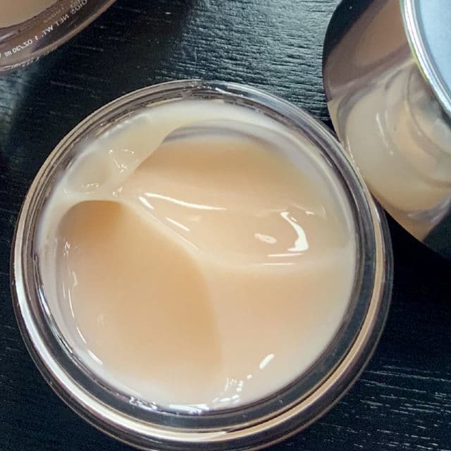 Clinique Clinique  Limited Edition Moisture Surge 72-Hour Auto-Replenishing Hydrator review photo by abc1111