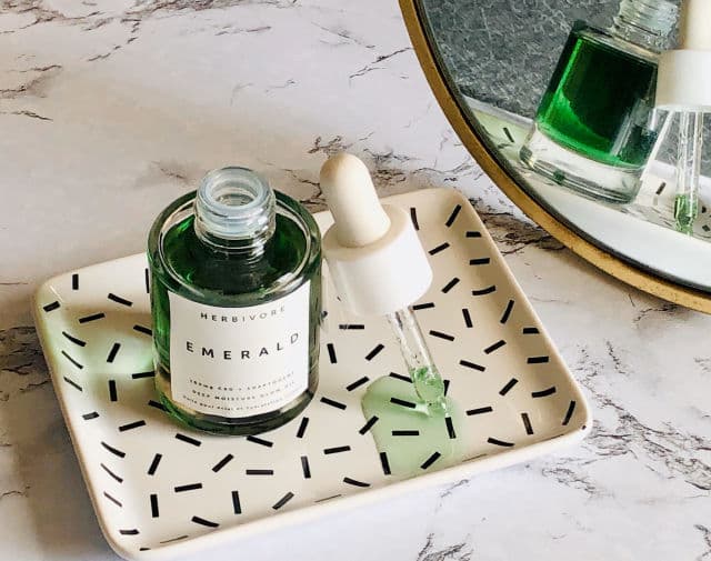 Herbivore Botanicals Emerald CBD + Adaptogens Deep Moisture Glow Oil review photo by abeautifulmuse