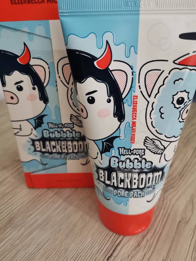 ELIZAVECCA Hell-Pore Bubble Blackboom Pore Pack review photo by ranvibes