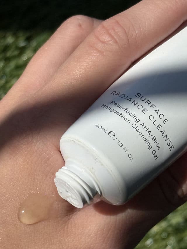 Medik8 Surface Radiance Cleanse review photo by filinamilk
