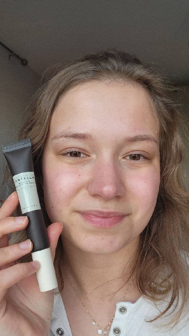 SKIN1004 Madagascar Centella Probio-Cica Bakuchiol Eye Cream review photo by lambn