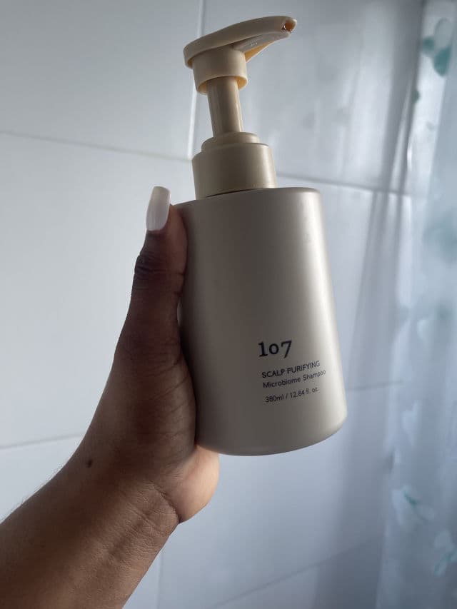 107 Scalp Purifying Microbiome Shampoo review photo by SamanthaM