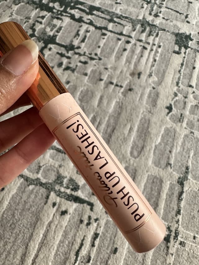 Charlotte Tilbury Pillow Talk Push Up Lashes! Mascara review photo by Lavita