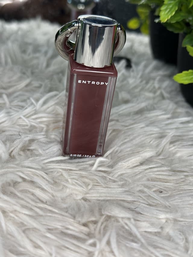 Entropy Makeup #4099C Beryl Charm review photo by kiarachin 