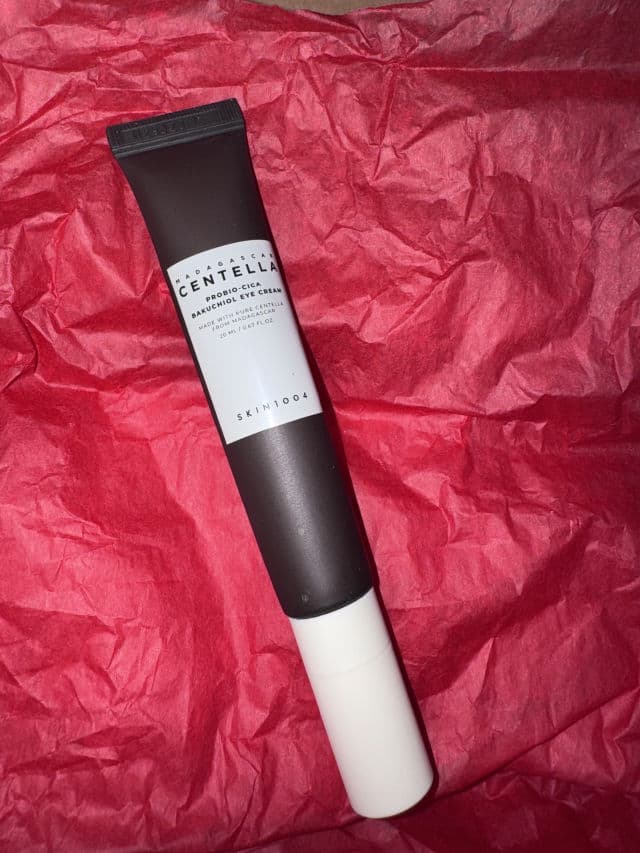 SKIN1004 Madagascar Centella Probio-Cica Bakuchiol Eye Cream review photo by sorinadumitru08