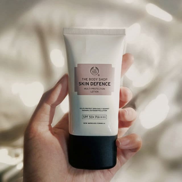The Body Shop Skin Defence Multi Protection Essence SPF 50 PA++++ review photo by adindanabilaazzah