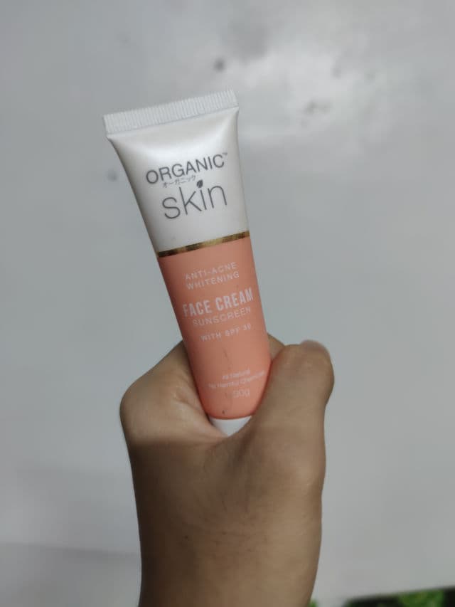 Organic Skin Japan Anti-Acne Whitening Face Cream with SPF 30 review photo by aditomas