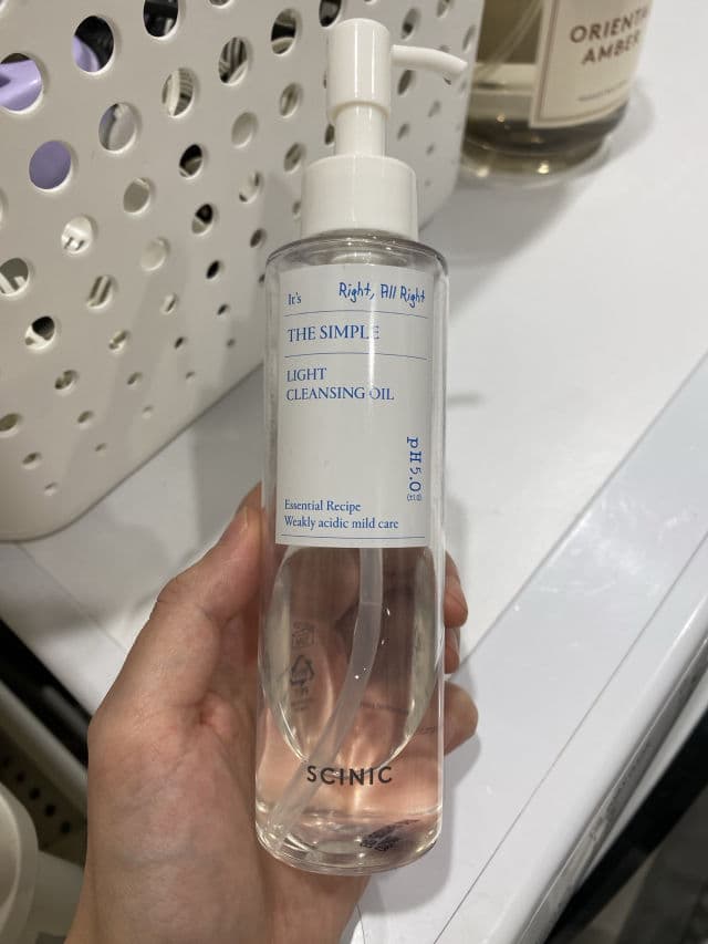 SCINIC The Simple Light Cleansing Oil review photo by Nominde