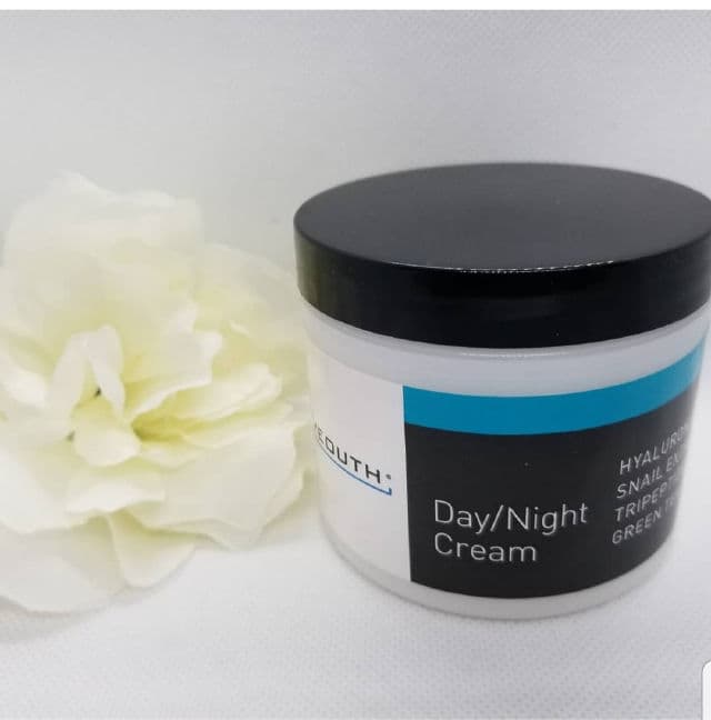 YEOUTH Day / Night Moisturizer review photo by afshin
