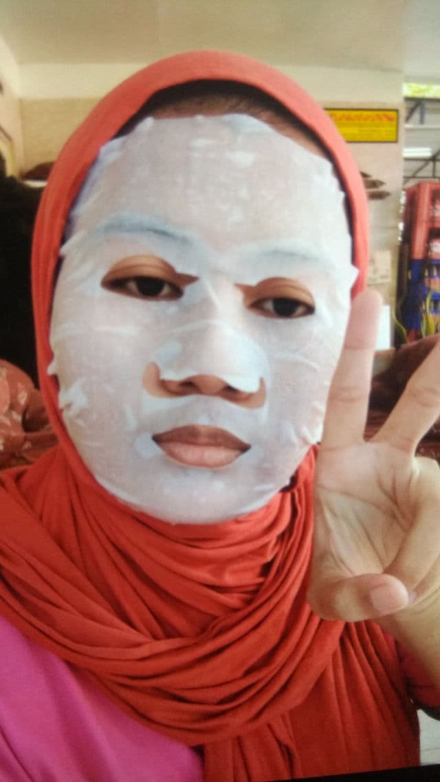 Lululun Pink Face Mask review photo by aisyahsky