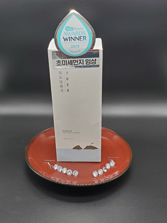 Round Lab 1025 Dokdo Cleanser review photo by alena07112