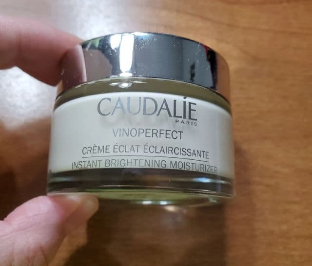 Caudalie Paris Vinoperfect Brightening Moisturizer with Niacinamide review photo by alena07112