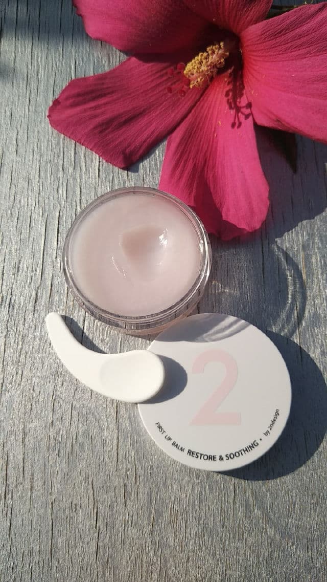 2NDESIGN First Lip Balm review photo by alexandraskrupnikova