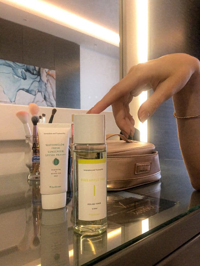 Bellflower Pineapple PHA Peeling Toner review photo by alinaadelle