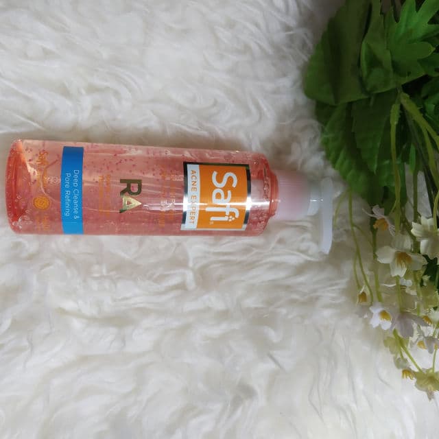 Safi White Expert Oil Control & Acne Cleanser & Toner review photo by aliyatussadiyah