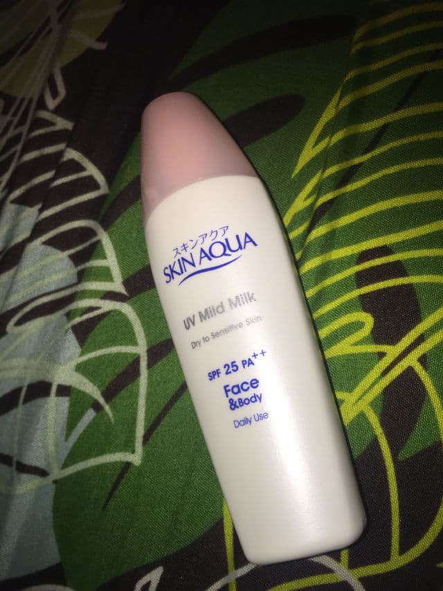 SKIN AQUA UV Mild Milk SPF 25 PA ++ review photo by skinsinshine