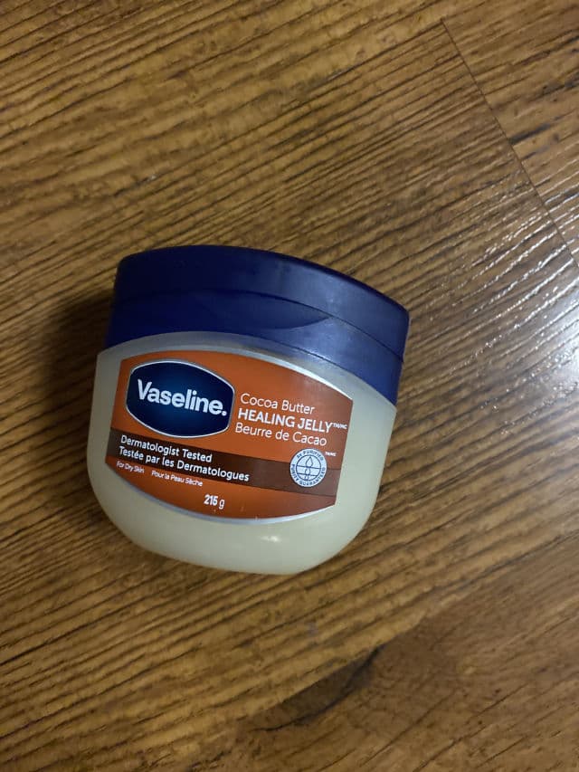 Vaseline Petroleum Jelly Cocoa Butter review photo by allicatnip