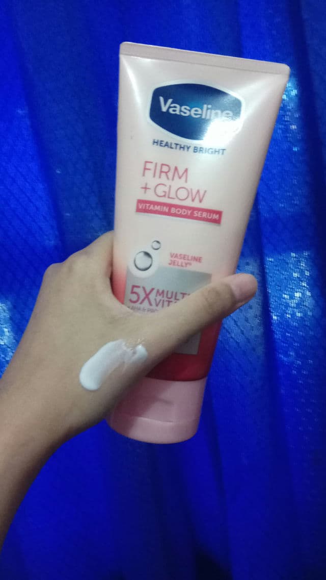 Vaseline Healthy Bright Vitamin Body Serum Firm Glow review photo by theprettyyouu