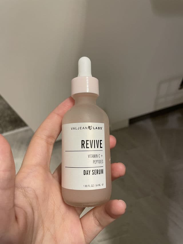 Valjean Labs Revive Day Serum review photo by alycia