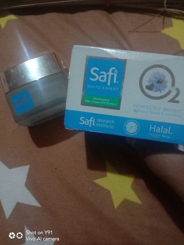 Safi White Expert: Illuminating Day Cream SPF 15 PA++ review photo by ameliaoktarija