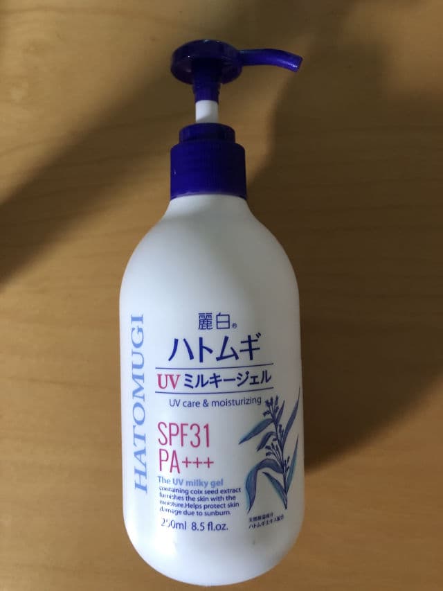 Kumano Cosmetics Reihaku Hatomugi UV Milky Gel SPF 31 PA+++ review photo by amg3268