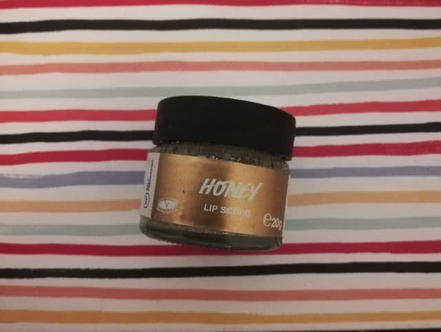 LUSH Honey Lip Scrub review photo by amyfreebiesfreak