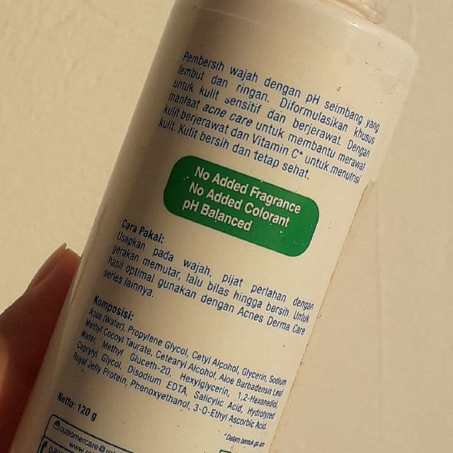 Acnes Derma Care Gentle Cleanser review photo by amyrahmisa