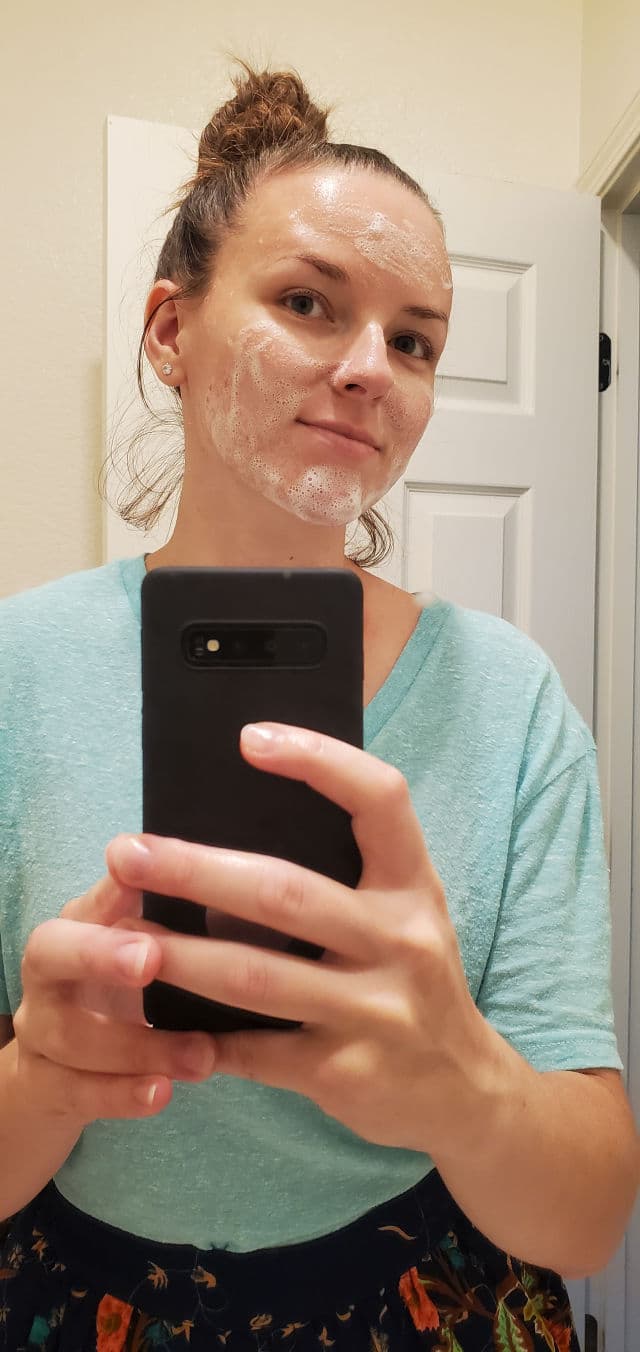 Neutrogena Fresh Foaming Cleanser review photo by anamishublog