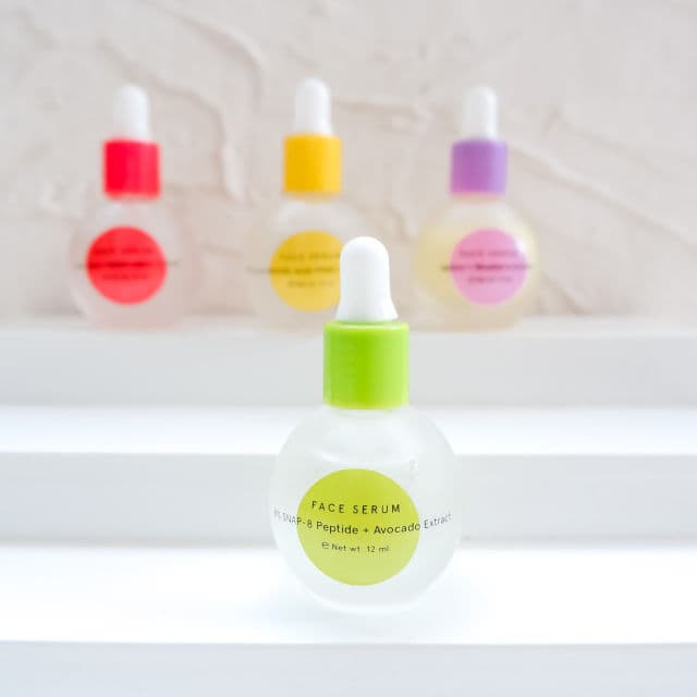 Dear Me Beauty 8% Snap 8 Peptide + Avocado Extract Face Serum review photo by anandadppl